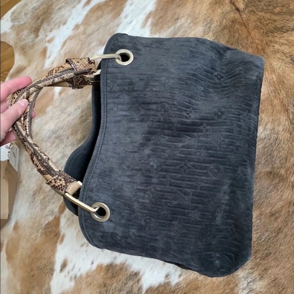 SOLD Limited Edition Louis Vuitton Whisper Bag - Picture 5 of 10